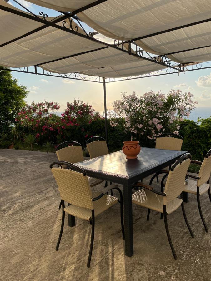 Вилла Casa Vacanze Piedigrotta Пиццо Экстерьер фото