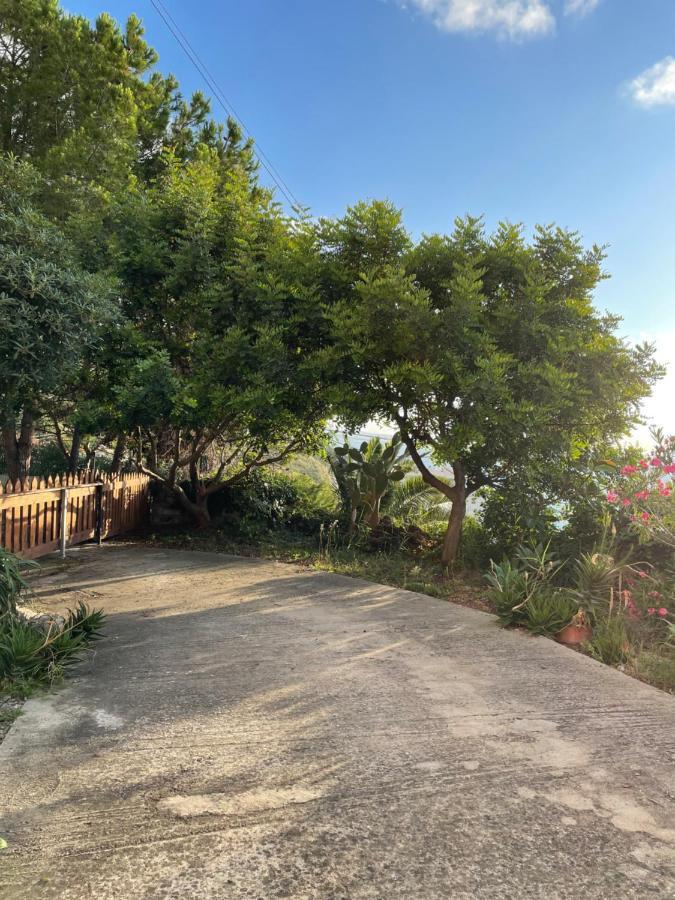 Вилла Casa Vacanze Piedigrotta Пиццо Экстерьер фото